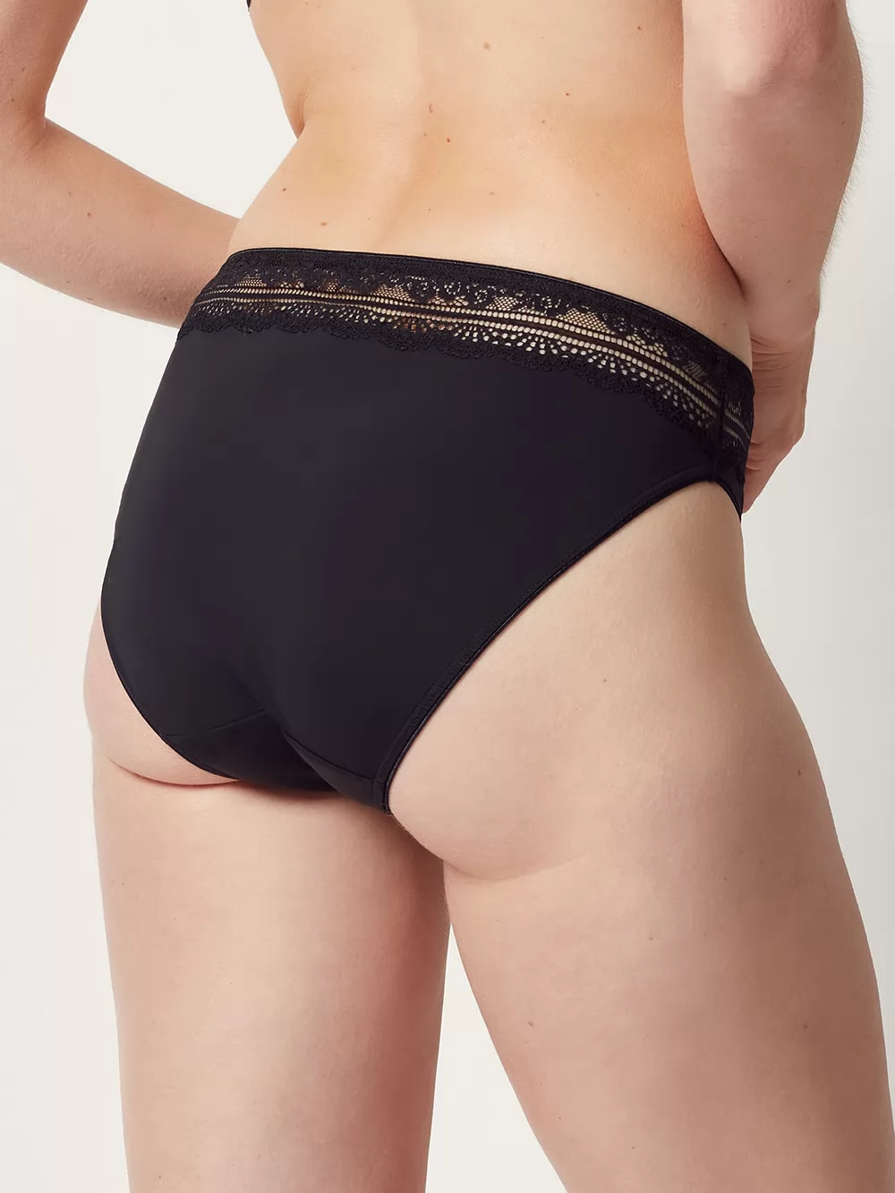 Czarny Figi damskie Huber Micro Lace 015575 - zdjęcie 2