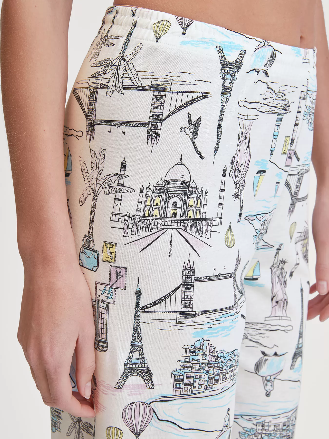 Kremowy Spodnie od piżamy Calida Favourites Journey 28457 - zdjęcie 4