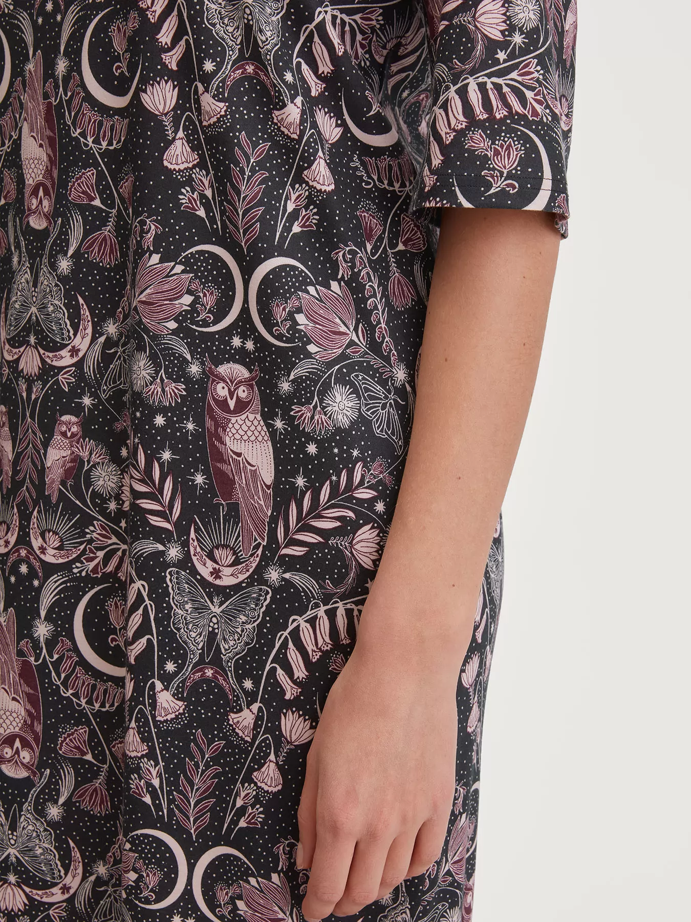 Czarny, wielobarwny Jedwabna koszula nocna Calida Favourites Seduction 30933 - zdjęcie 4