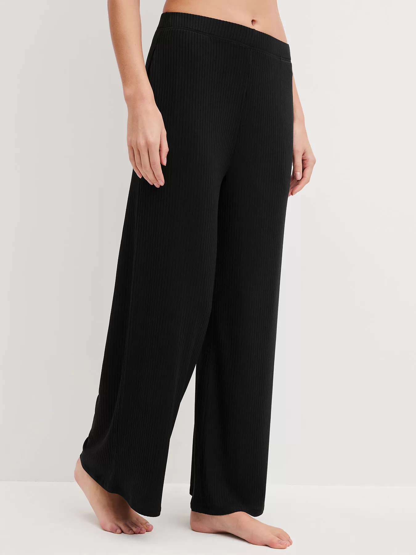 Czarny Spodnie damskie 7/8 Calida Feminine Lounge 29574 - zdjęcie 1